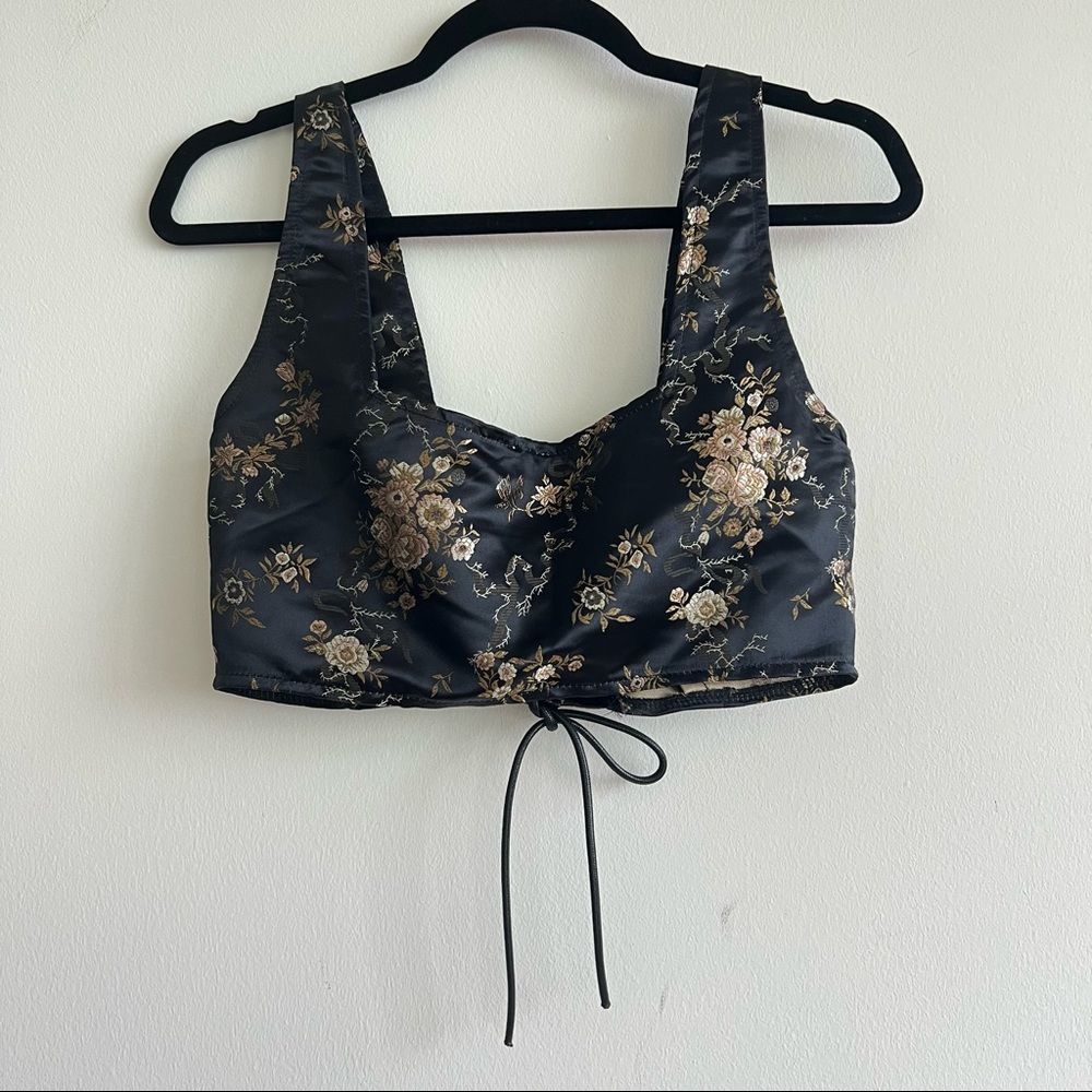 Princess Polly Black Floral Embroidered Lace Up Corset Crop Top Size 6 - Picture 2 of 6